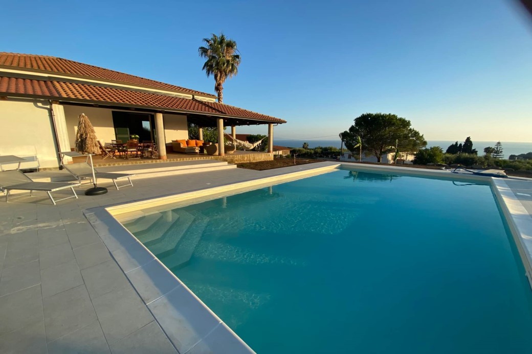 villa with pool capo vaticano