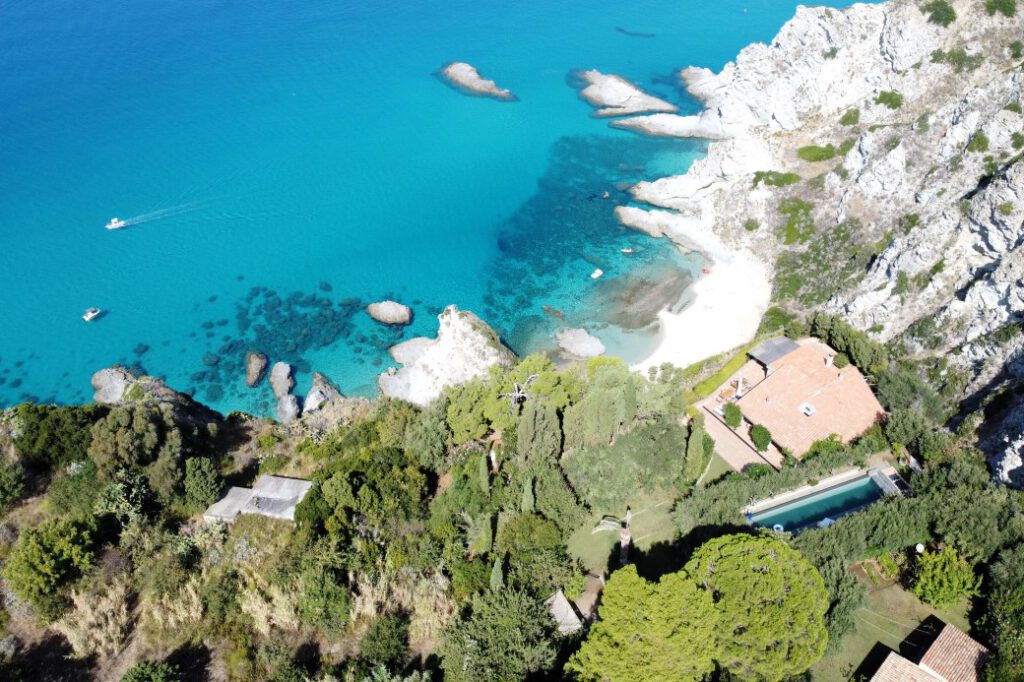 amezing view villa for rent capo vaticano